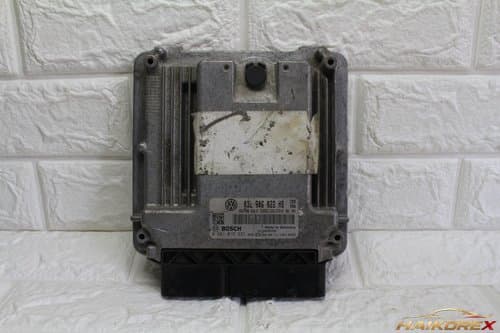 Блок управления двигателем (ЭБУ) Volkswagen Golf Jetta ECU 03L 906 022 HS
