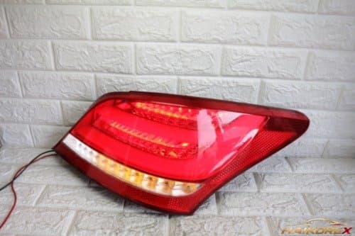 LED задний фонарь Hyundai Equus VI рестайлинг, пассажирская сторона, вспомогательный NO.3 924023N500, 92402-3N500