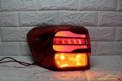 LED задний фонарь Kia Carnival новый, водительский, внешний