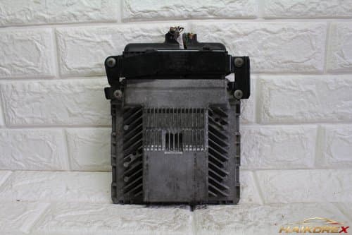 Блок управления двигателем (ECU) Audi A4 8E0907559H