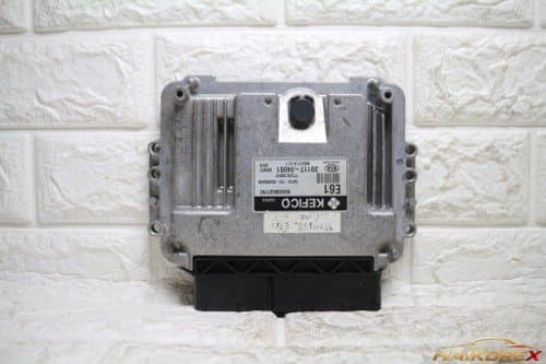 ЭБУ (блок управления двигателем) Hyundai i10 ECU 39117-04061