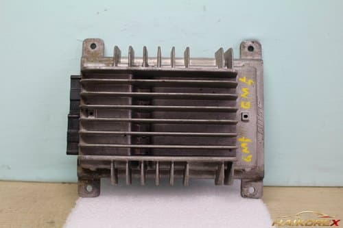 Усилитель звука QM5 28061JY10A
