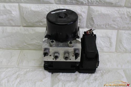 Модуль ABS для Volvo V70 P31400543, 31329139