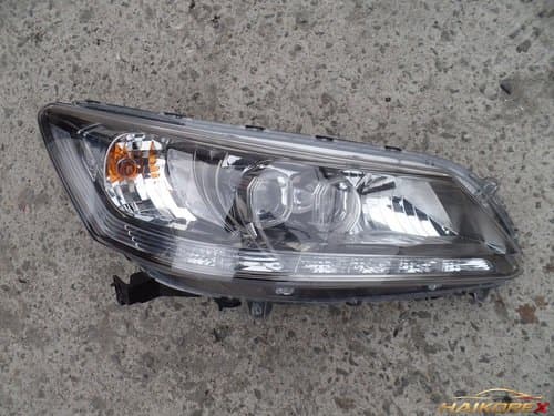 Фара головного света HID Honda Accord новое поколение, правая (комплектная)