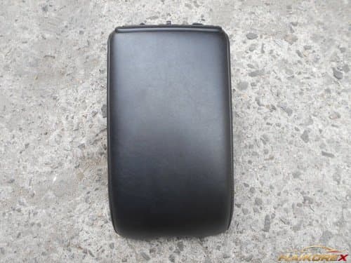Крышка консоли подлокотника Infiniti G35