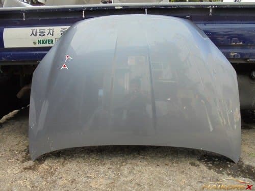 Капот для Ssangyong Korando C (2011-2013), артикул P6101134101, класс B (с вмятиной)