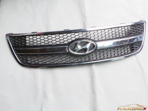 Решетка радиатора Hyundai Grand Starex 865604H000 07-15, C-класс (царапины, повреждения)