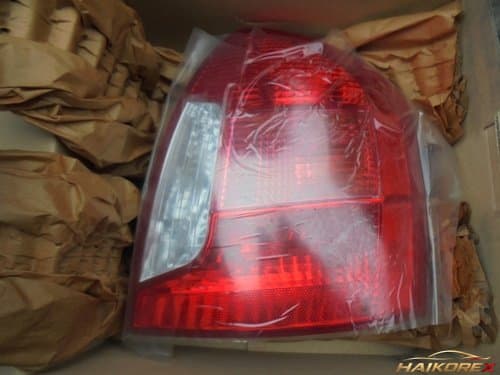 Задний фонарь (стоп-сигнал, комбинированный) Hyundai Verna новый, правый (пассажирский) 924021E000