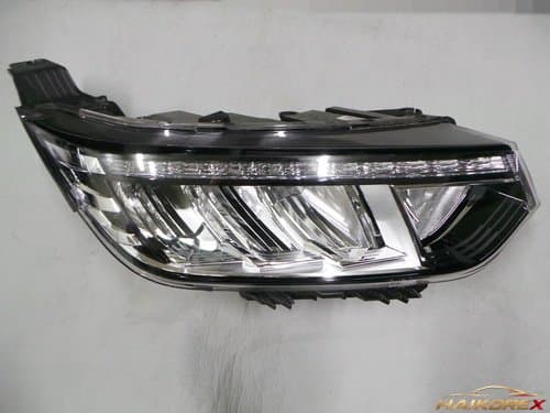 Фара передняя светодиодная LED 8-контактная правая (пассажирская) для Chevrolet Aveo T300 ZGM92161220, класс B (с трещиной)