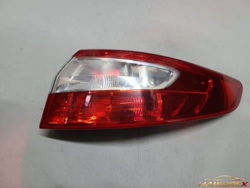 Фонарь задний в сборе (комбинированный) правый для Renault SM3 (L38) 265500016R