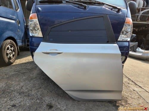 Дверь задняя правая Hyundai Accent New (RB) седан 4-дверный