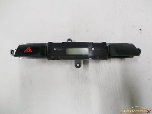 Подушка безопасности (крэш-пэд) с часами для Kia Sportage 945101F300