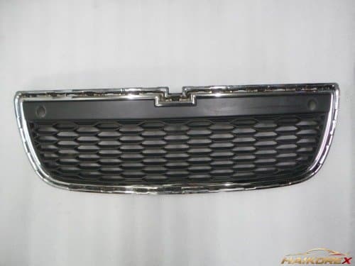 Решётка радиатора нижняя Chevrolet Captiva 95489553/95136396 с датчиком парковки 13-15
