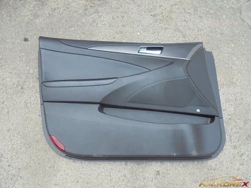 Обивка двери Hyundai Sonata YF гибрид передняя левая 823033S5102YR