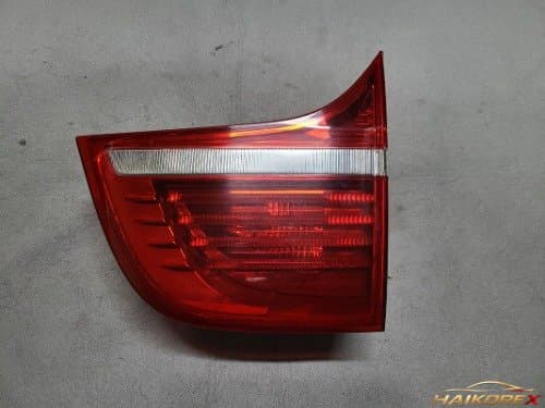Задний фонарь комбинированный BMW X6 E71 (дверной свет) правый 2242102 717998814 (без патрона) класс B (выцветший)