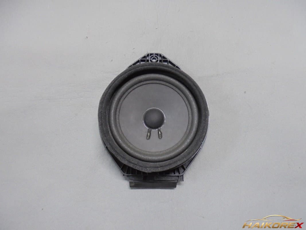 Передняя дверная панель Chevrolet Cruze с динамиком BOSE 84196279
