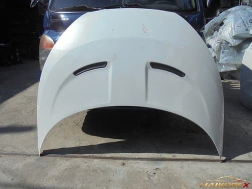 Капот Veloster B класс (царапины)