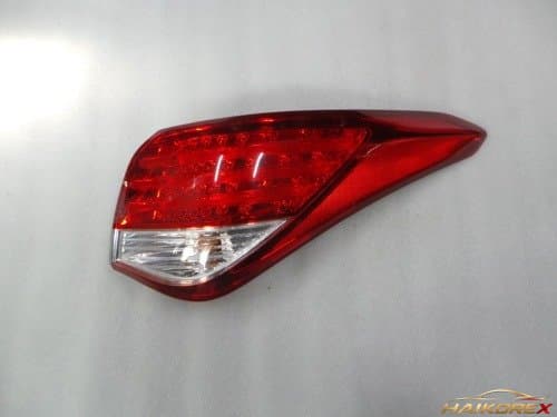 Фонарь задний светодиодный правый Hyundai i40 Sedan 924023Z310