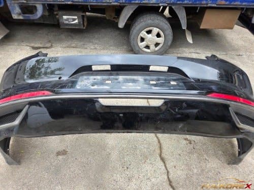 Накладка заднего бампера Kia K8, верхняя часть 86611L8000 86611L8001 + нижняя часть 86612L8100 (6 отверстий под датчик)