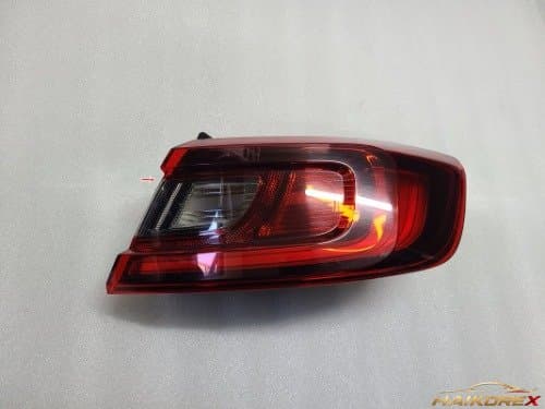 Задний фонарь комбинированный LED правый XM3 265500964R (класс B, повреждение крыла)