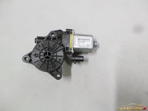 Мотор стеклоподъемника двери SsangYong Korando Beautiful передний правый 82460C3M10 8813037000 (с функцией one-touch down)