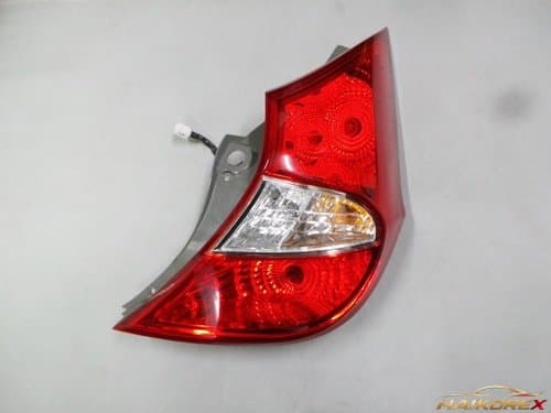 Задний фонарь (комбинированный фонарь) Hyundai Accent RB хэтчбек 5-дверный правый 924021R200