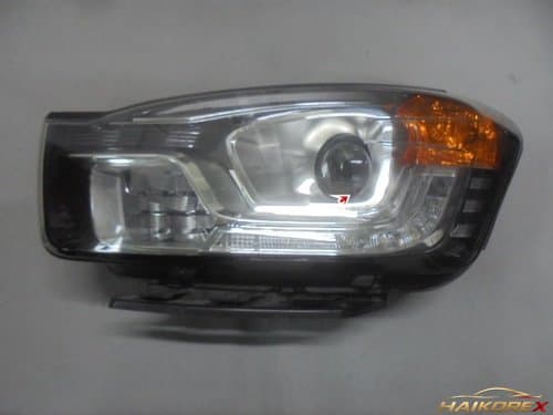 Передняя фара левая SsangYong Korando C с DRL и выравниванием света 8 контактов+3 контакта 8310534110