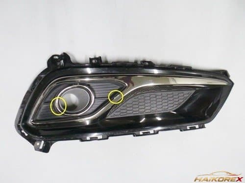 Решётка крышки противотуманной фары Hyundai Grandeur HG, пассажирская сторона, 865643V500 (865673V500) 14-16, состояние B (царапины)