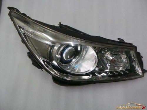 Передняя фара HID правая Hyundai Alpeon 13-15, с синим кольцом, артикул 22785282, б/у