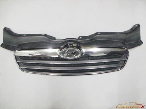 Решетка радиатора новая Verna 863601E100 863661E100