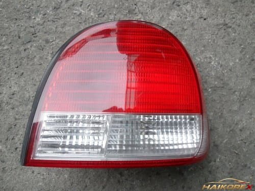 Задний фонарь в сборе Hyundai Sonata EF (комбинированный фонарь) - правый 9240238002