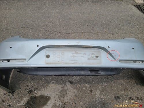 Накладка заднего бампера верхняя Hyundai Grandeur IG 86610G8000 86611G8000 (4 отверстия под датчик) Класс C (царапины, вмятины)