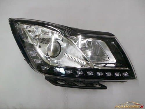 Фара передняя правая Ssangyong Korando C (New Style), галоген, 7-контактная, 8310834100 (без кронштейна)