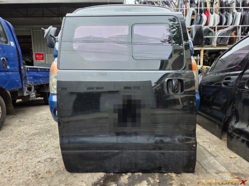 Дверь задняя (раздвижная) Hyundai Grand Starex правая (тип с утопленным стеклом) B класс (вмятины, деформация)