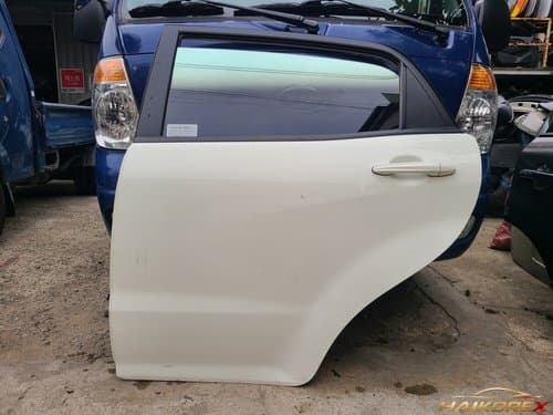 Дверь задняя левая Korando C