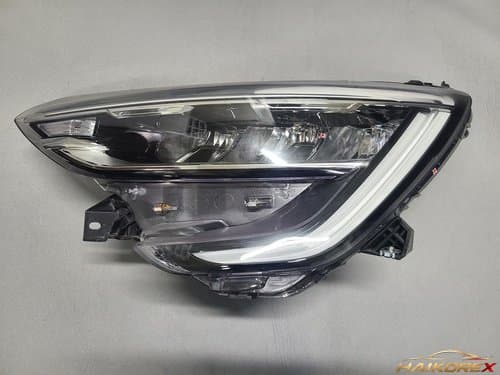 Передняя фара LED XM3 Light, 7-контактная, со стороны водителя, 260605314R (ближний свет), класс B (с царапинами)