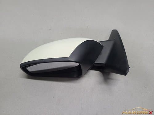 Боковое зеркало SM5 (L43) со стороны водителя, электрическое складывающееся, с повторителем поворота и датчиком, белый перламутр (10 контактов)