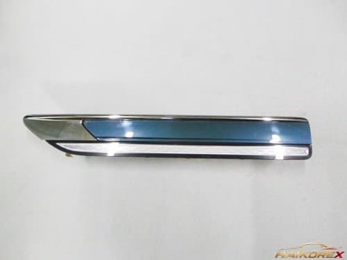 Повторитель поворота переднего крыла (боковой габарит) левый Genesis G80 RG3