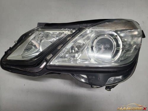 Корпус фары головного света Mercedes-Benz E-класс W212 HID 12-pin левый (водительский) A2128205761 (со следами использования)