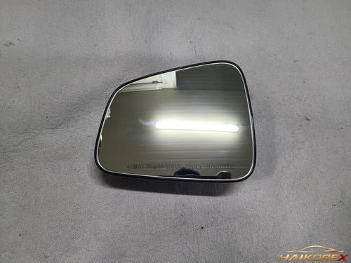 Зеркало боковое (зеркальный элемент) левое Chevrolet Tracx 2013-2016 P95183205