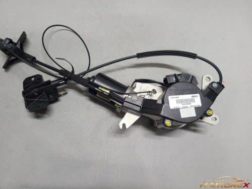 Мотор двери Power Sliding Door правый (пассажирский) Kia Carnival New 83820A9000 14-20