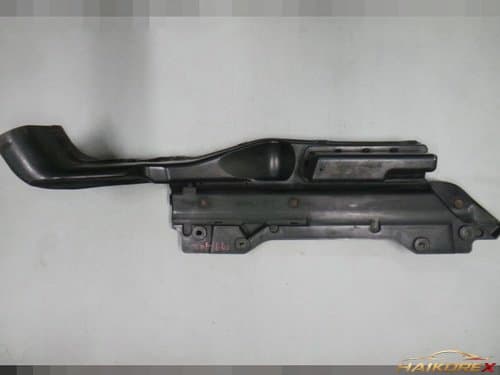 Воздуховод боковой правый (воздухозаборник пыли) для SM7 New Art