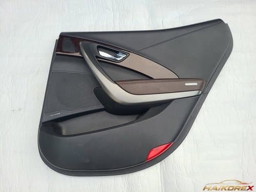 Накладка двери Hyundai Grandeur HG задняя правая 823343VGV0NNV 2015