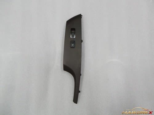 Кнопка стеклоподъемника двери Hyundai Grandeur HG (задняя дверь, пассажирская сторона) 935803V902NNA