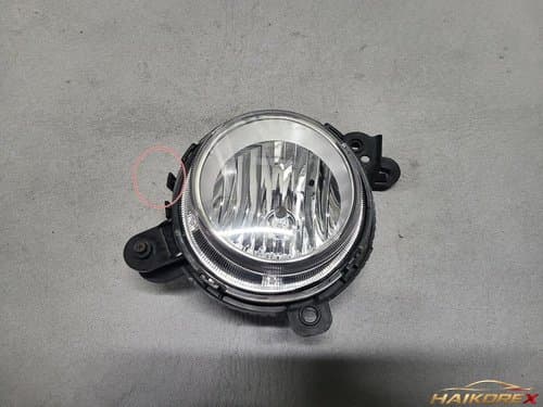 Противотуманная фара переднего левого крыла Hyundai Soul (All New) 92201B2010, класс C (повреждение кронштейна)