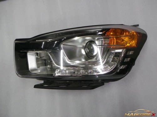 Передняя фара правая Ssangyong Korando C с DRL, автоматическим корректором, 8+3 контакта, сторона водителя 8310534110