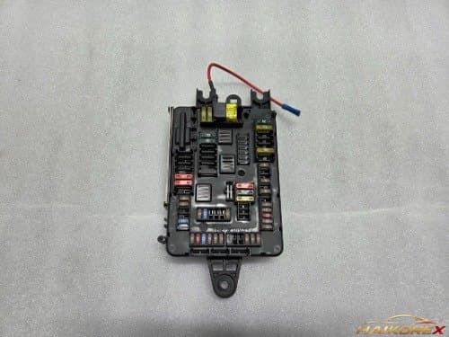 Блок предохранителей BMW 1 серии F20 F21 926111103 6114 V8