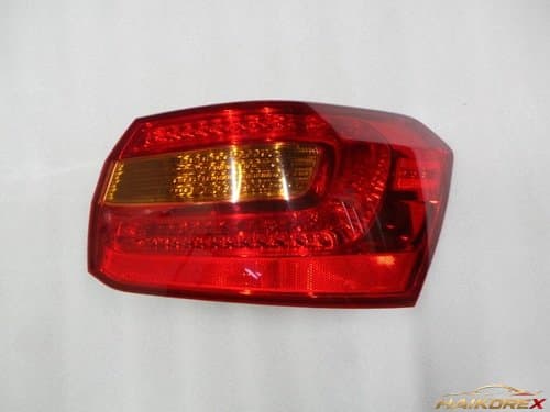 Задний комбинированный фонарь K7 4-контактный правый 924023R000 (тип сигнальной лампы) класс B (дефект крыла)