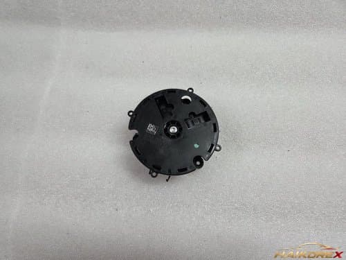 Мотор регулировки угла наклона зеркала XM3 (водительское, 3 контакта)
