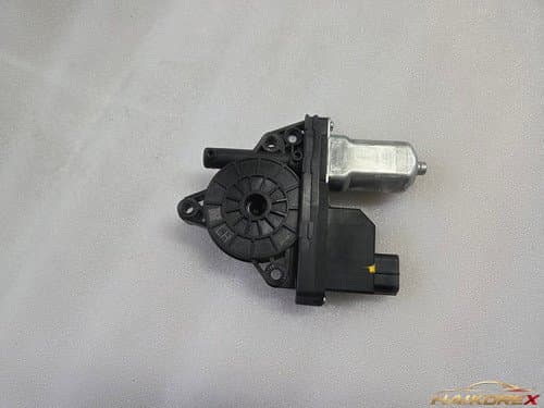 Мотор стеклоподъемника двери Hyundai Sonata LF, передний левый, 7 контактов, артикул 82450C1010